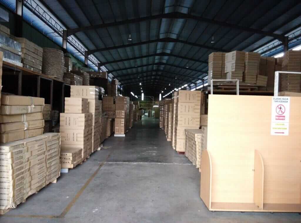 FIZONE OFFICE SYSTEM factory production area with office furniture assembly and material storage