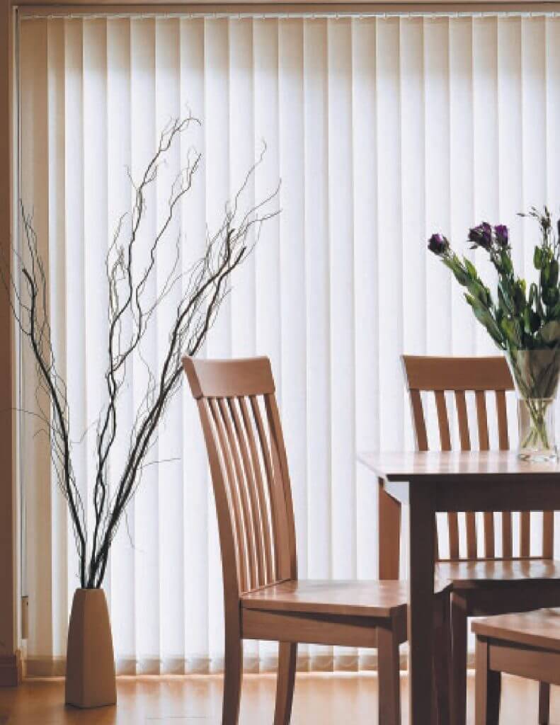 Modern office blinds installed by FIZONE OFFICE SYSTEM for light control and privacy